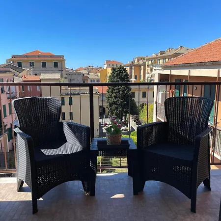 Casa Riviera Feriehus Lavagna